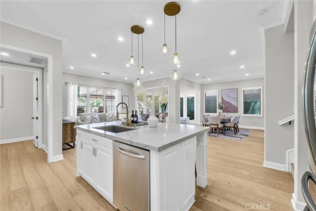 61 Acorn Glen, Irvine, CA 92620