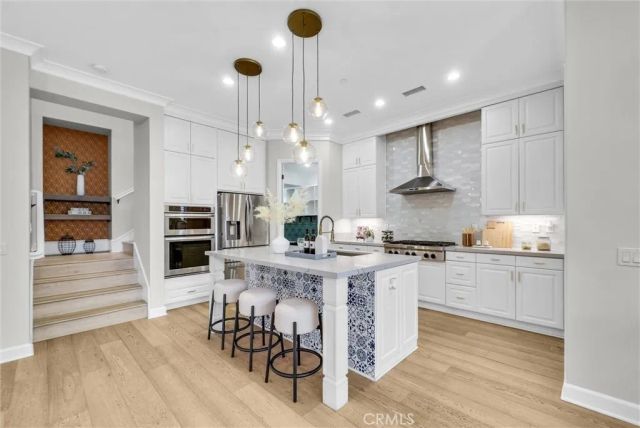 61 Acorn Glen, Irvine, CA 92620