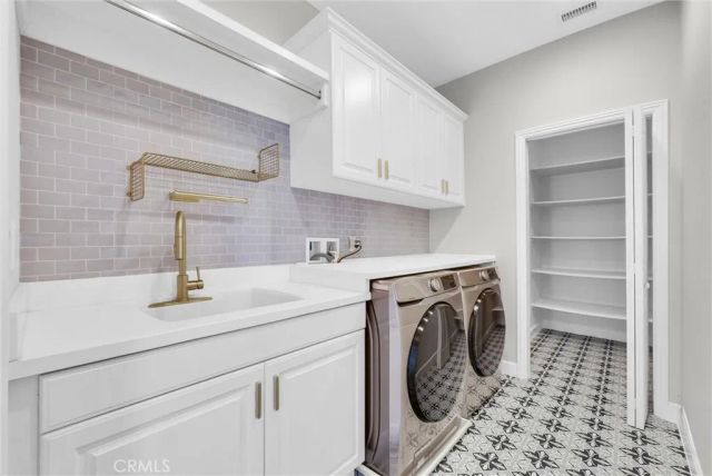 61 Acorn Glen, Irvine, CA 92620