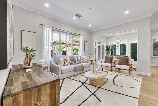 61 Acorn Glen, Irvine, CA 92620