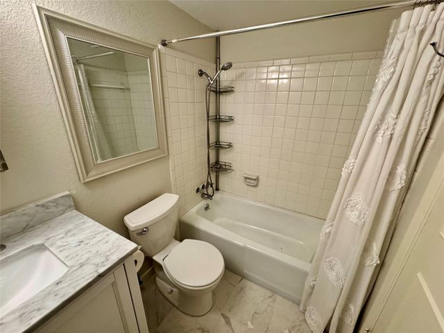 7920 Rockwood LN 138, Austin, TX 78757