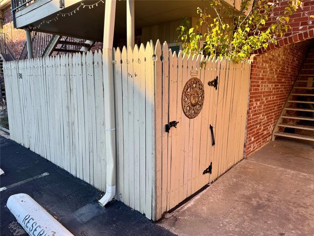 7920 Rockwood LN 138, Austin, TX 78757