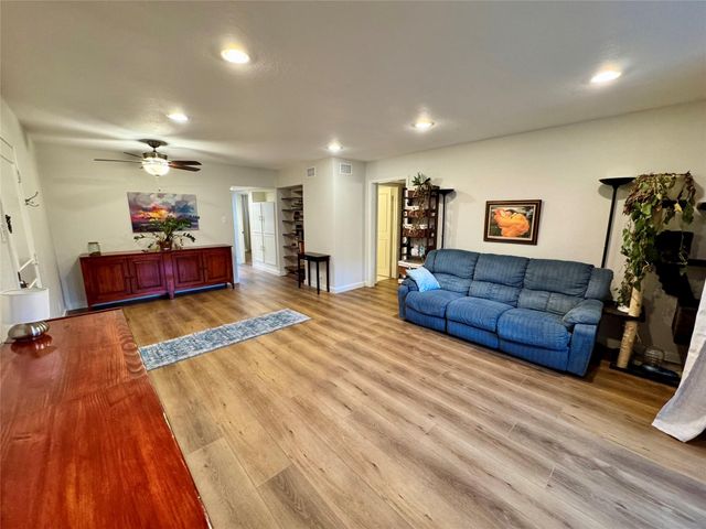 7920 Rockwood LN 138, Austin, TX 78757