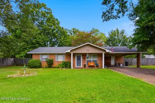 704 Marilyn Drive, Pearl, MS 39208