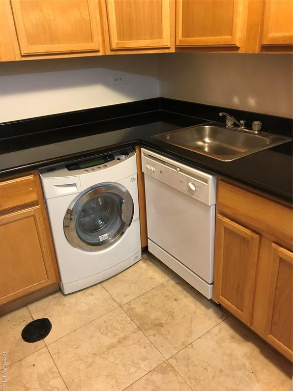 14144 84th Road, Jamaica, NY 11435