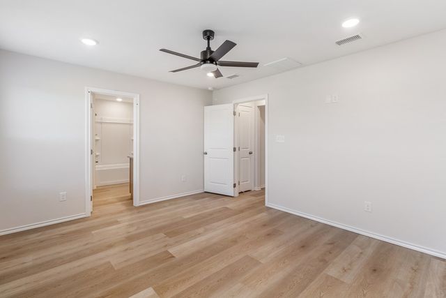 917 E 3rd St, Coleman, TX 76834