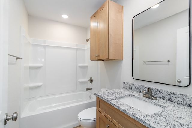 917 E 3rd St, Coleman, TX 76834