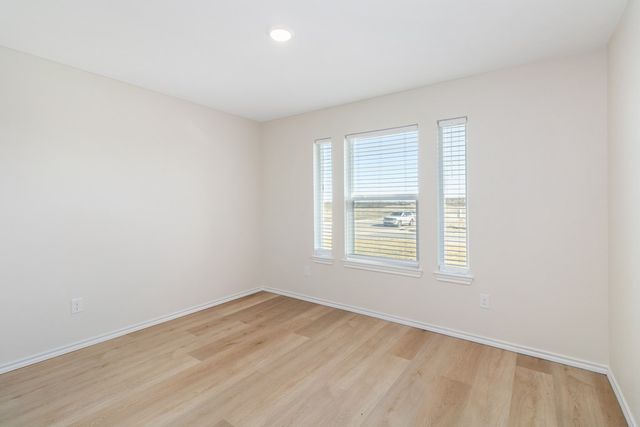 917 E 3rd St, Coleman, TX 76834