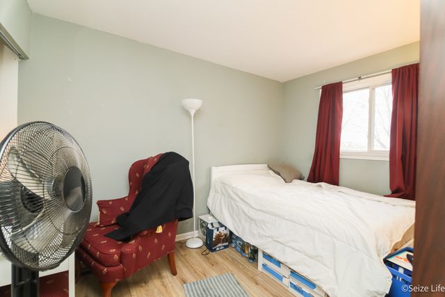 52 Wren Road, Carpentersville, IL 60110