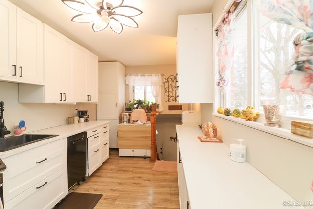 52 Wren Road, Carpentersville, IL 60110