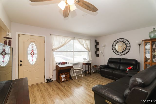 52 Wren Road, Carpentersville, IL 60110