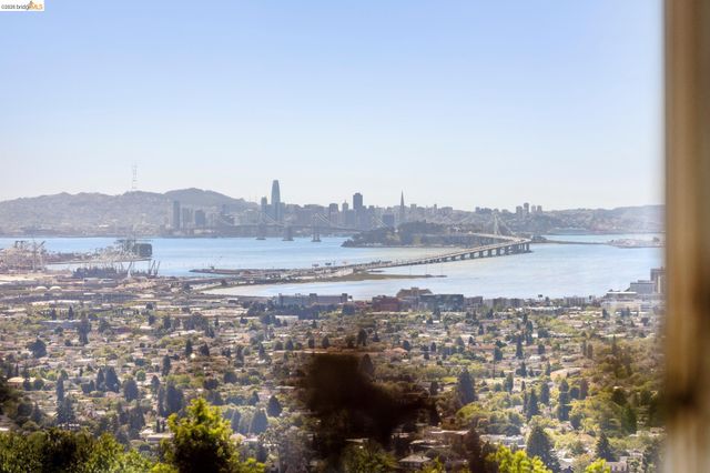 1426 Grand View Dr, Berkeley, CA 94705