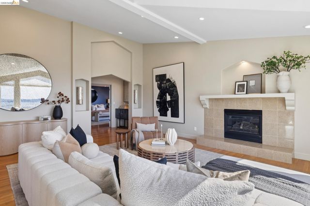 1426 Grand View Dr, Berkeley, CA 94705