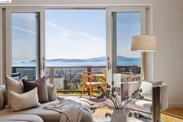 1426 Grand View Dr, Berkeley, CA 94705