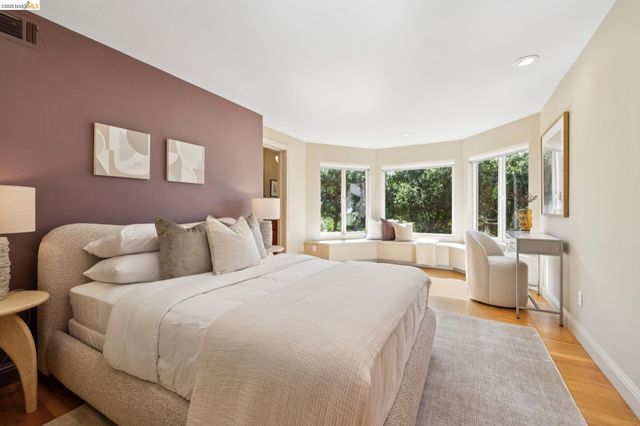 1426 Grand View Dr, Berkeley, CA 94705