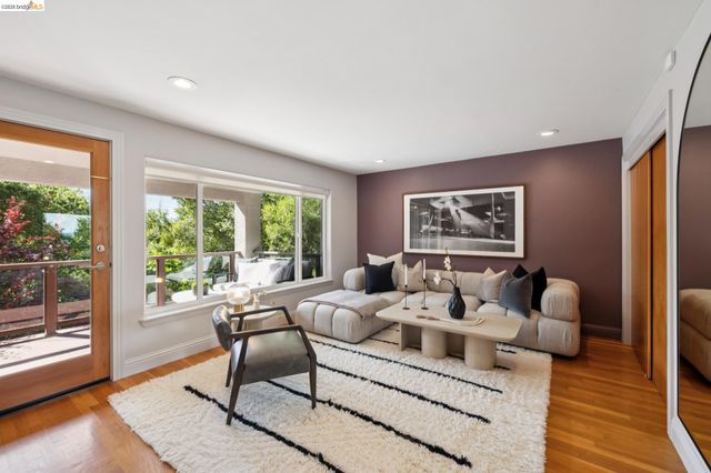 1426 Grand View Dr, Berkeley, CA 94705