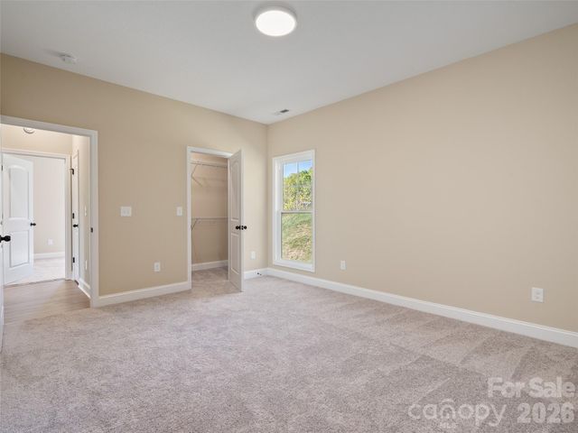 373 Barefoot Ridge, Clyde, NC 28721