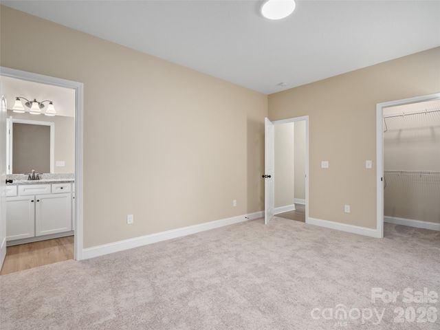 373 Barefoot Ridge, Clyde, NC 28721