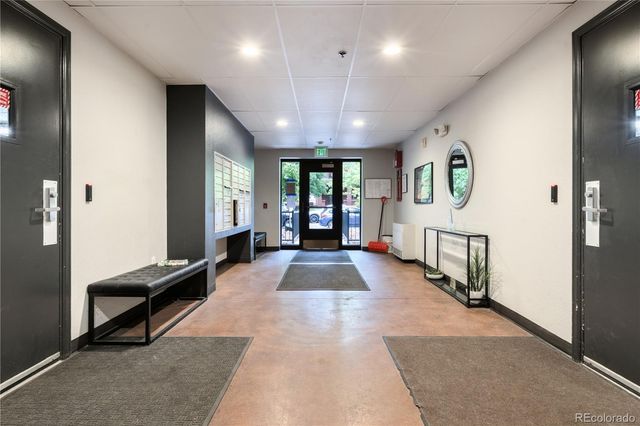 1623 Saint Paul Street 301, Denver, CO 80206