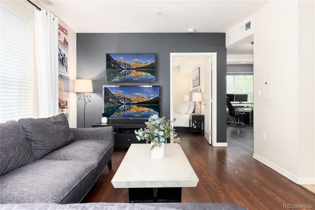 1623 Saint Paul Street 301, Denver, CO 80206