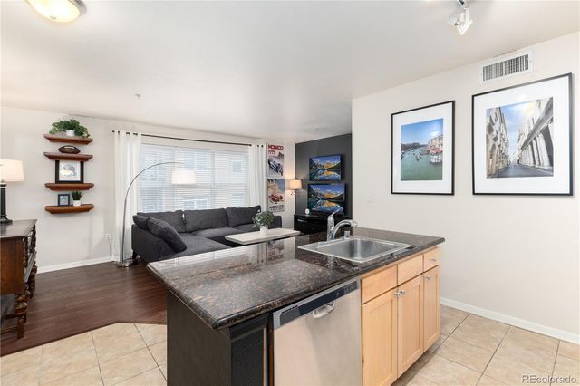 1623 Saint Paul Street 301, Denver, CO 80206