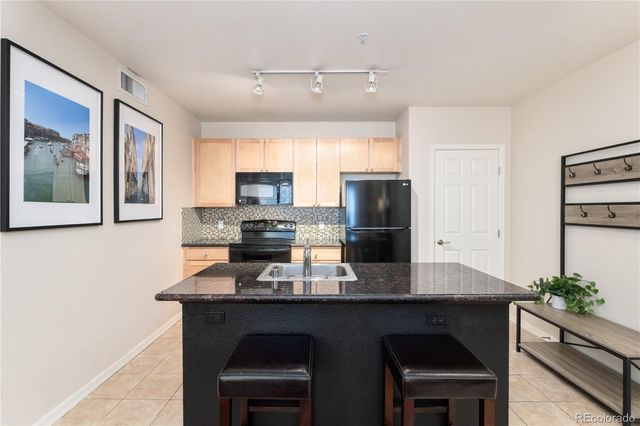 1623 Saint Paul Street 301, Denver, CO 80206