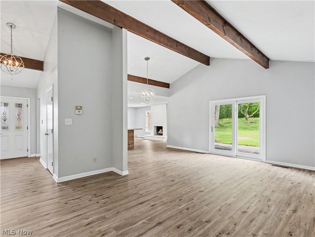 132 Parkview Drive, Aurora, OH 44202