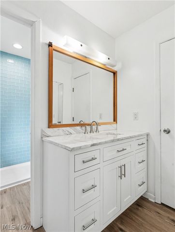 132 Parkview Drive, Aurora, OH 44202