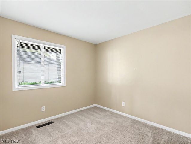132 Parkview Drive, Aurora, OH 44202