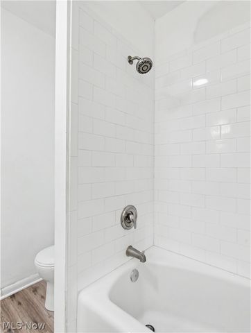 132 Parkview Drive, Aurora, OH 44202