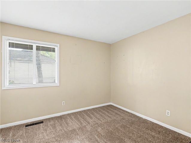 132 Parkview Drive, Aurora, OH 44202