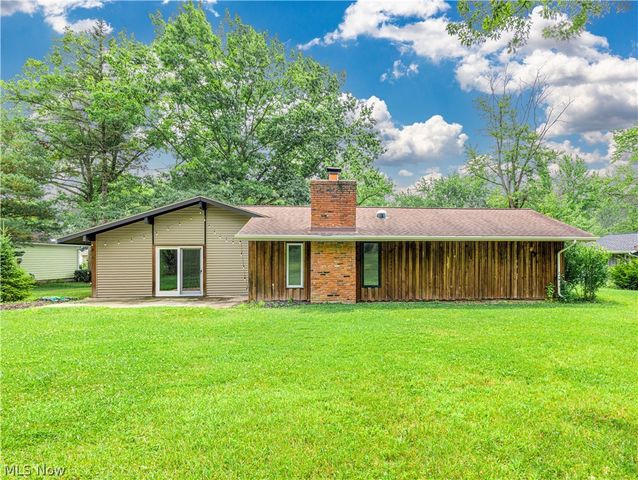 132 Parkview Drive, Aurora, OH 44202