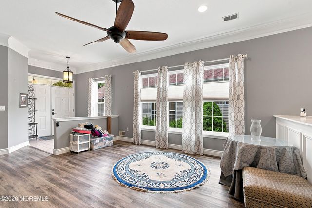 18 Bellflower Drive, Lakewood, NJ 08701