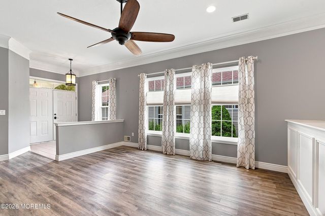 18 Bellflower Drive, Lakewood, NJ 08701