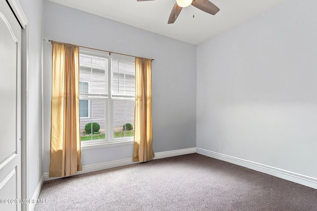 18 Bellflower Drive, Lakewood, NJ 08701