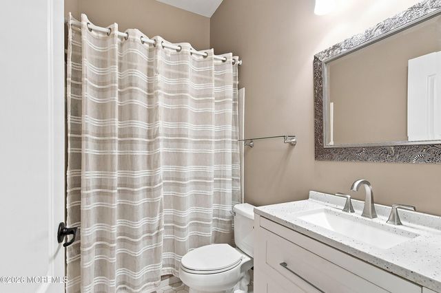 18 Bellflower Drive, Lakewood, NJ 08701