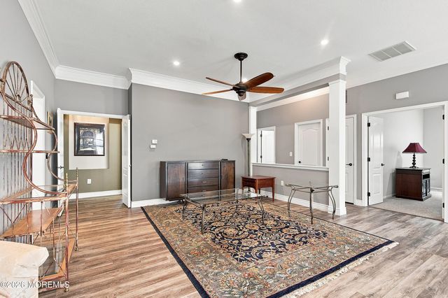 18 Bellflower Drive, Lakewood, NJ 08701