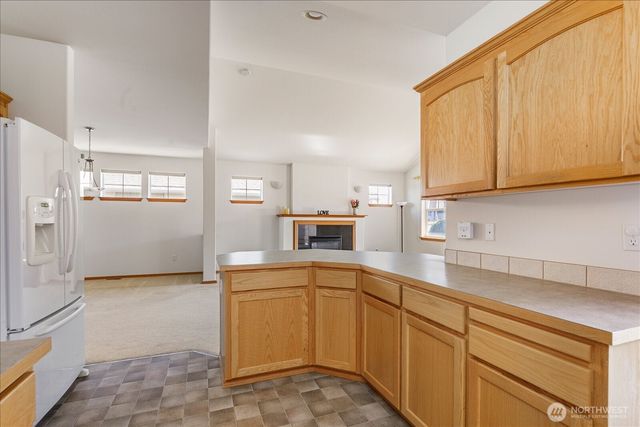 1637 SW Vanguard Street, Oak Harbor, WA 98277