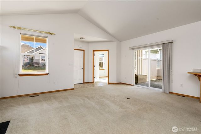 1637 SW Vanguard Street, Oak Harbor, WA 98277