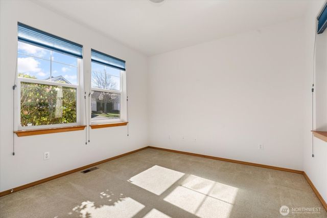 1637 SW Vanguard Street, Oak Harbor, WA 98277