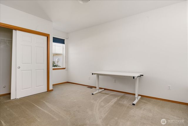 1637 SW Vanguard Street, Oak Harbor, WA 98277