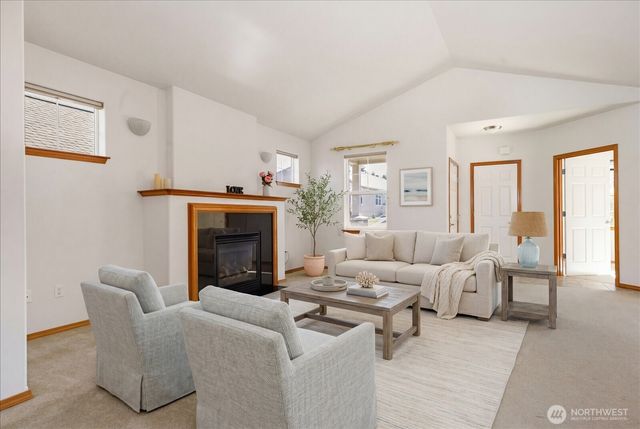 1637 SW Vanguard Street, Oak Harbor, WA 98277