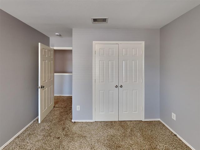 2203 Shady Birch Drive, Conroe, TX 77301