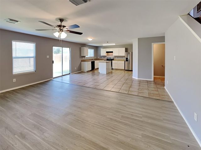 2203 Shady Birch Drive, Conroe, TX 77301