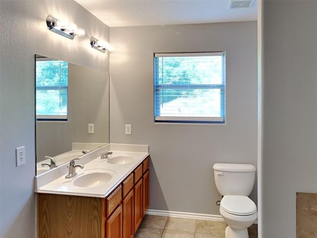 2203 Shady Birch Drive, Conroe, TX 77301