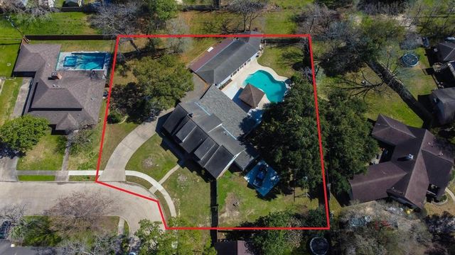 2212 S Fisher Court, Pasadena, TX 77502