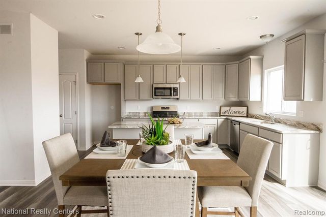 53188 Woodland Meadows, Chesterfield, MI 48047