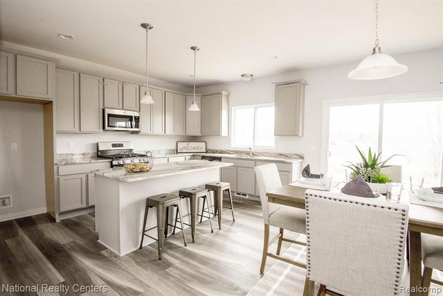 53188 Woodland Meadows, Chesterfield, MI 48047