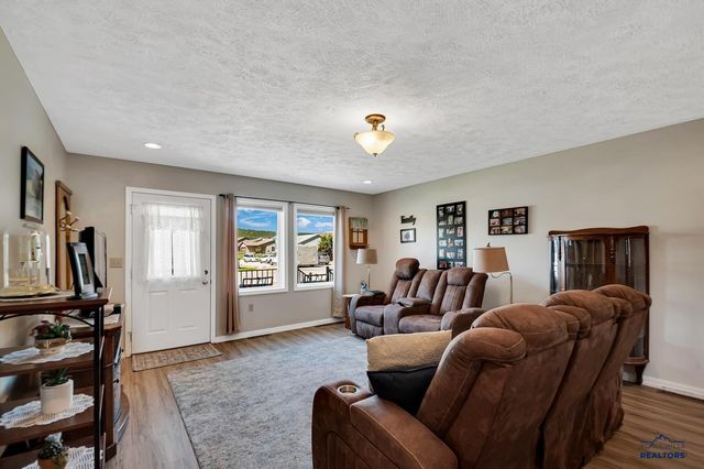 9310 ASTORIA LN, Summerset, SD 57718