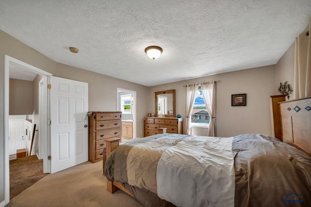 9310 ASTORIA LN, Summerset, SD 57718